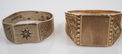 Lot 736 - A selection of gold rings