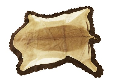 Lot 1949 - An Impala Antelope skin hide rug; and the hind quarters of an antelope