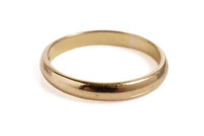 Lot 791 - A 22ct yellow gold wedding band