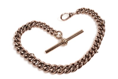 Lot 819 - A rose gold curb link chain bracelet