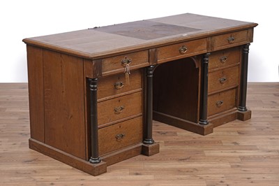 Lot 72 - A substantial late Victorian oak writing desk