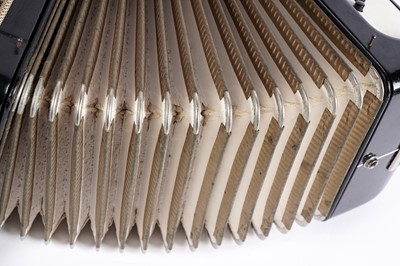 Lot 6 - A Hohner Student VM piano accordion