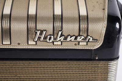 Lot 6 - A Hohner Student VM piano accordion