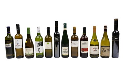 Lot 93 - A collection of wine