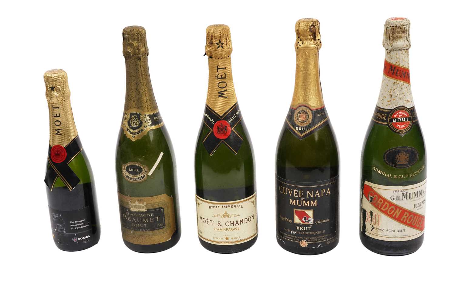 Lot 96 - A collection of champagne