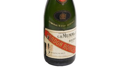 Lot 96 - A collection of champagne