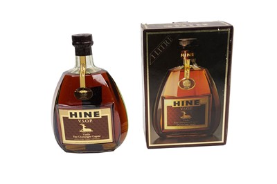 Lot 142 - A bottle of Hine V.S.O.P. Vielle Fine Champagne Cognac