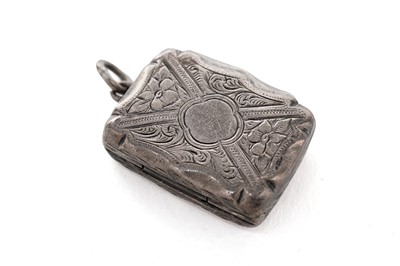 Lot 240 - A Victorian silver vinaigrette