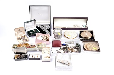 Lot 892 - A selection of costume jewellery; and other jewellery