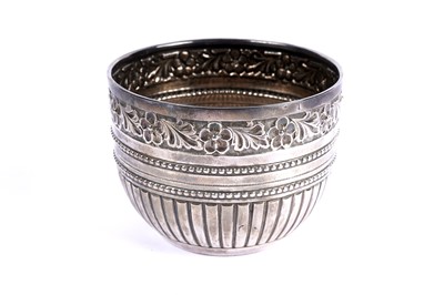 Lot 1082 - A Victorian silver bowl