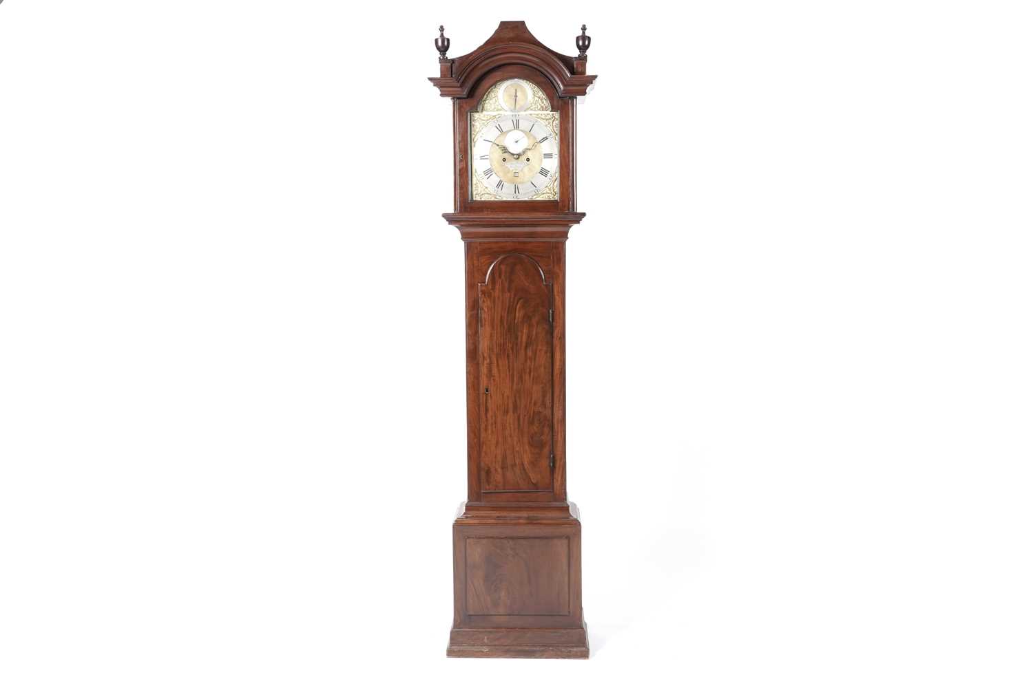 Lot 149 - Thomas Webb, Winchester: a George III mahogany 8-day longcase clock