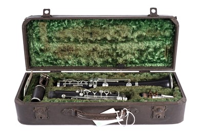 Lot 16 - A Buffet-Crampon clarinet