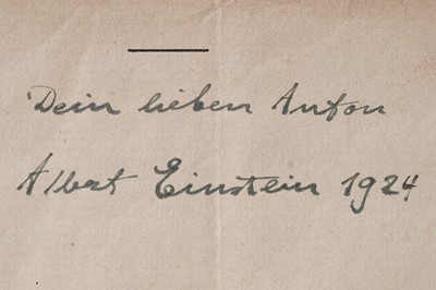 Lot 706 - An Albert Einstein signed copy of 'Das Relativitäts-Prinzip'