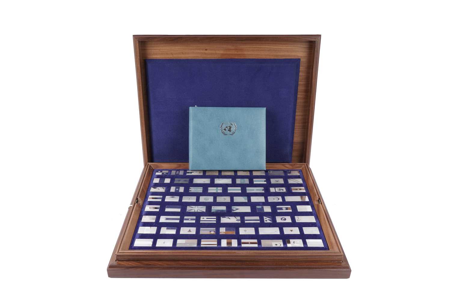 Lot 8 - A John Pinches 'Flags of the United Nations' collection of silver ingots