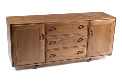 Lot 3 - Lucian Ercolani for Ercol: a 'Windsor' model 455 elm and beech sideboard