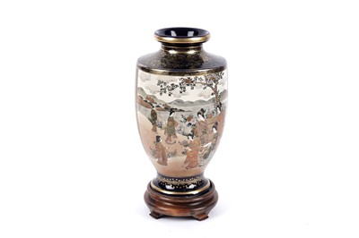 Lot 283 - A Japanese Satsuma vase