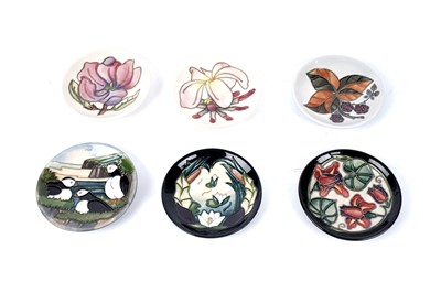 Lot 369 - A collection of Moorcroft ceramic pin dishes