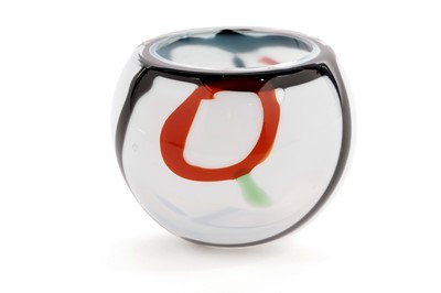 Lot 100 - An Oiva Toikka vase