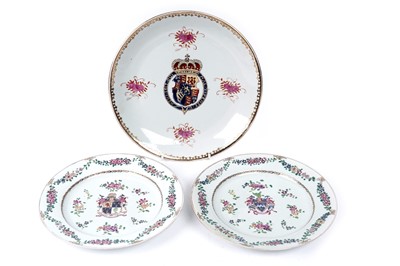 Lot 468 - A pair of Samson armorial plates; and a Chinese armorial plate