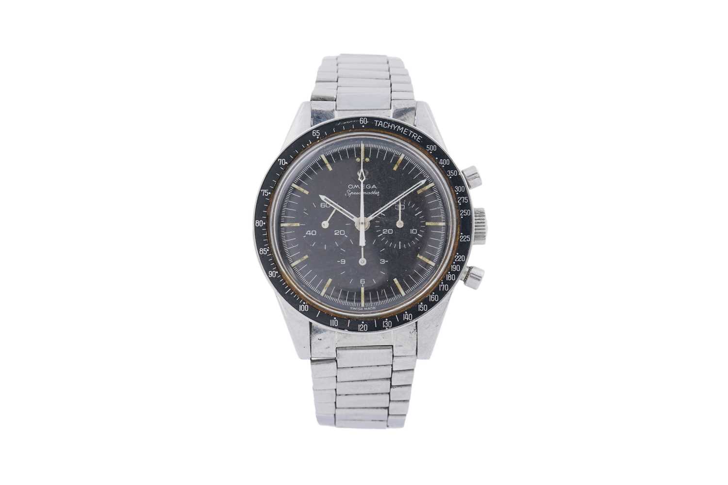 Lot 434 - Omega Speedmaster: a stainless steel cased manual wind chronograph wristwatch