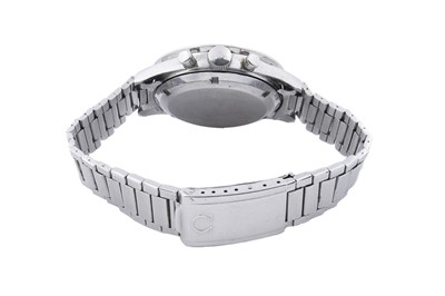 Lot 434 - Omega Speedmaster: a stainless steel cased manual wind chronograph wristwatch