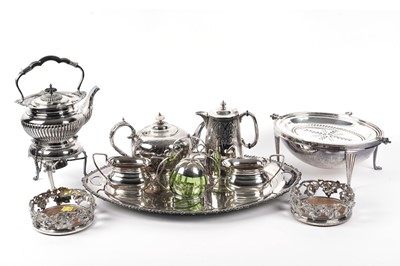 Lot 508 - A collection of silver plated wares