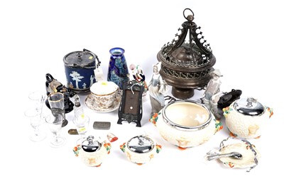 Lot 425 - A selection of decorative glass and ceramics; and other items