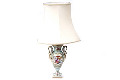 Lot 462 - ﻿A 20th Century French twin handled urn vase table lamp