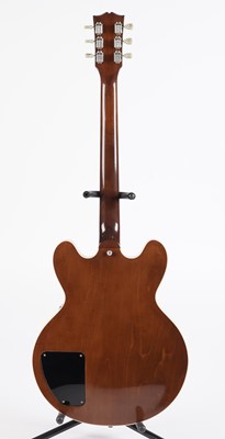 Lot 164 - A Gibson ES 333
