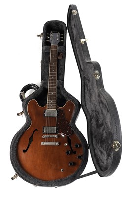 Lot 164 - A Gibson ES 333