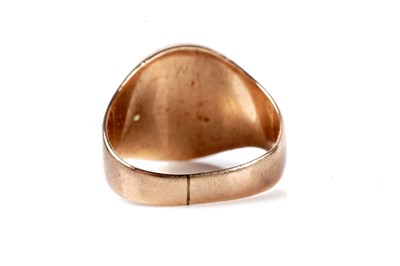 Lot 171 - An onyx signet ring