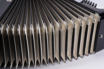 Lot 11 - A Hohner Verdi VN 120 bass accordion