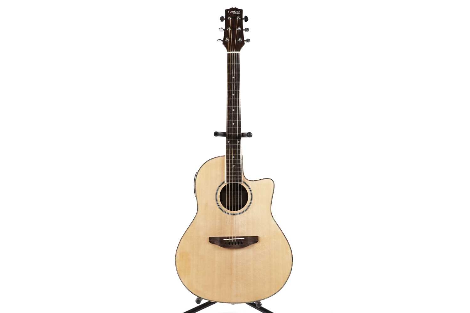 Lot 62 - A Turner RB20 electro-acoustic