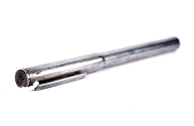 Lot 432 - Dunhill: a silver plated fountain pen
