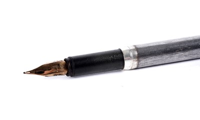 Lot 432 - Dunhill: a silver plated fountain pen