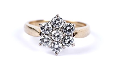 Lot 8 - A diamond flower cluster ring