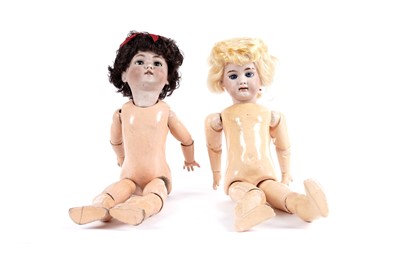 Lot 189 - Two early 20th Century dolls