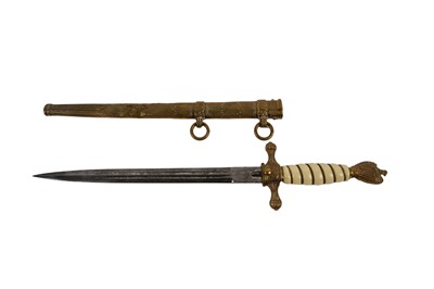 Lot 309 - A German Second World War Kriegsmarine Officers dress dagger, by F W Holler