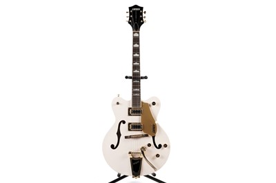 Lot 229 - A Gretsch G5422T Electromatic