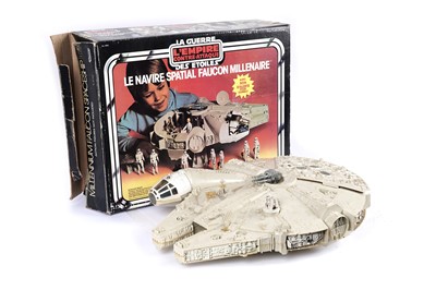 Lot 158 - A Kenner ‘The Empire Strikes Back’ Millennium Falcon Spaceship, with box