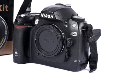Lot 386 - ﻿A Nikon D70 Kit