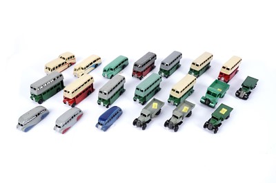 Lot 87 - A collection of Dinky Toys unboxed vehicles