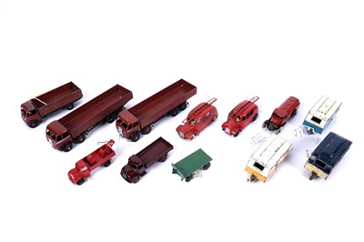 Lot 92 - A collection of Dinky Toys vehicles