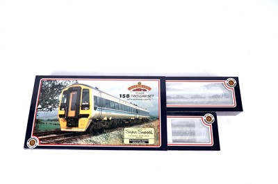 Lot 62 - A Bachmann 1:76 scale 158 Two-Car set