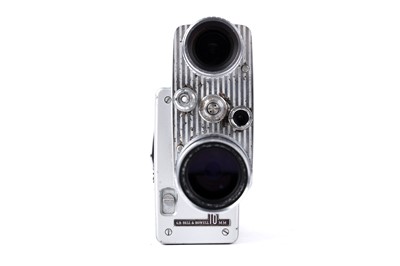 Lot 147 - A Bell & Howell 16mm cine camera