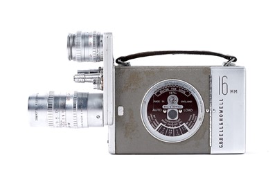 Lot 147 - A Bell & Howell 16mm cine camera