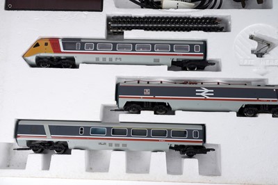 Lot 51 - A Hornby R543 Advanced Passenger Train set