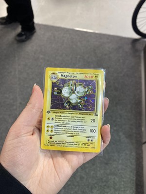 Lot 327 - Three first edition shiny Fossil set Pokémon cards