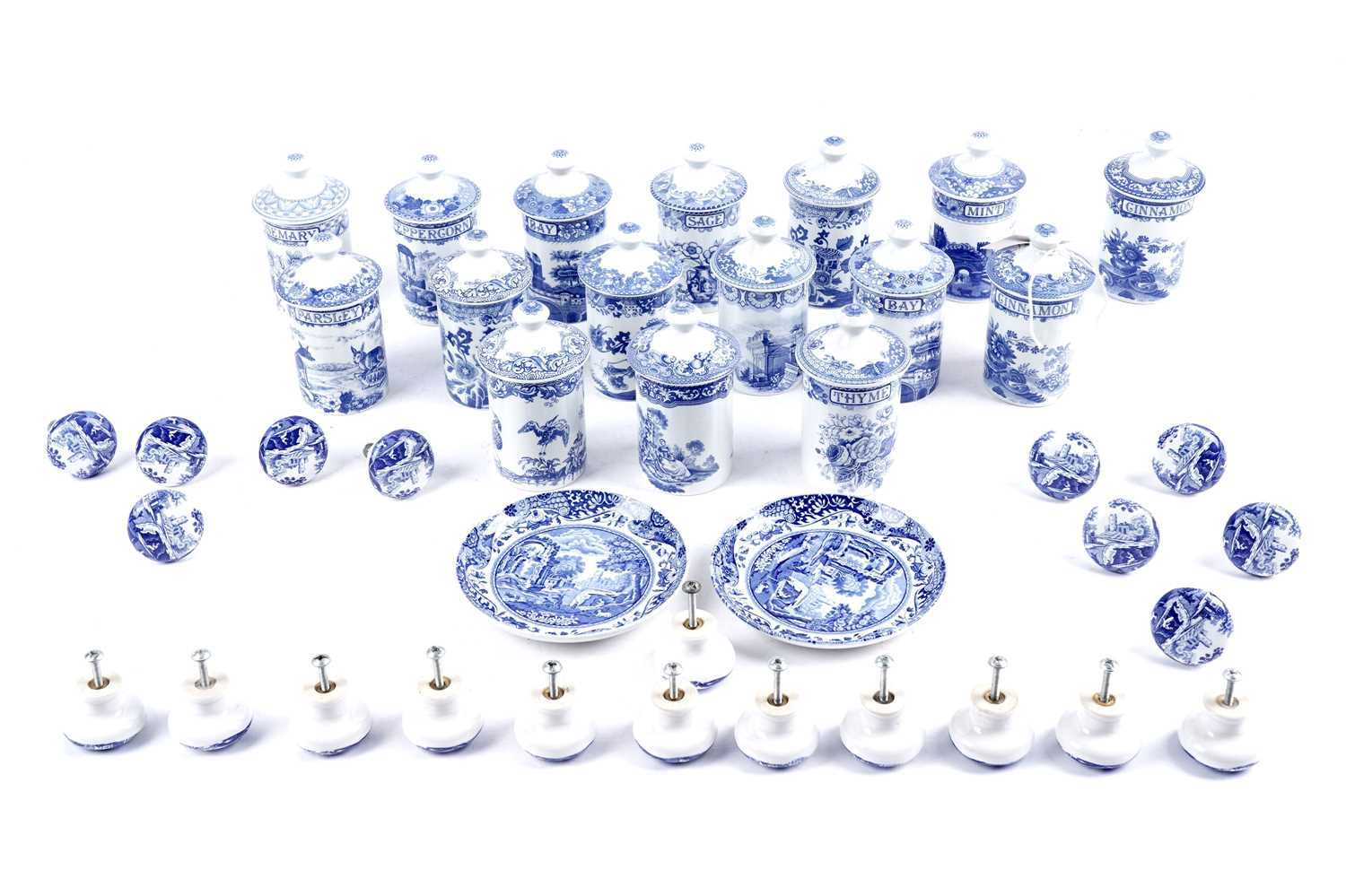 Lot 385 - A collection of The Spode Blue Room collection ceramics