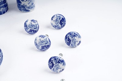 Lot 385 - A collection of The Spode Blue Room collection ceramics